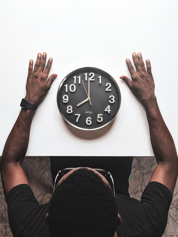 rsz_watching-clock