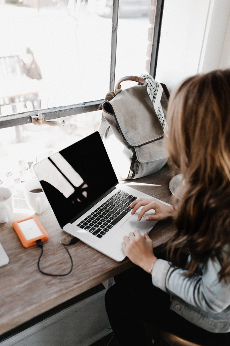 rsz_woman-work